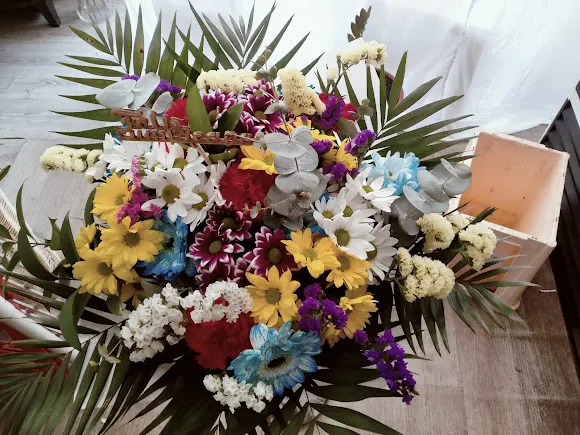 Flor de Lis - Floristería & Decoración - Villena