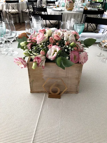 Azabache Art floral,Manualidades y Decoradores - El Barraco