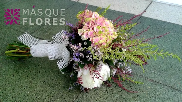 Masqueflores especialistas en bodas - Segovia