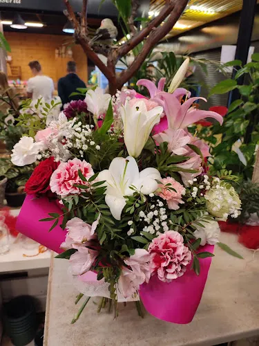 FLORISTERIA IRIS (AL MERCAT DE CALAFELL) - Calafell